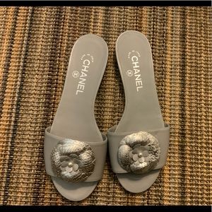 chanel slides